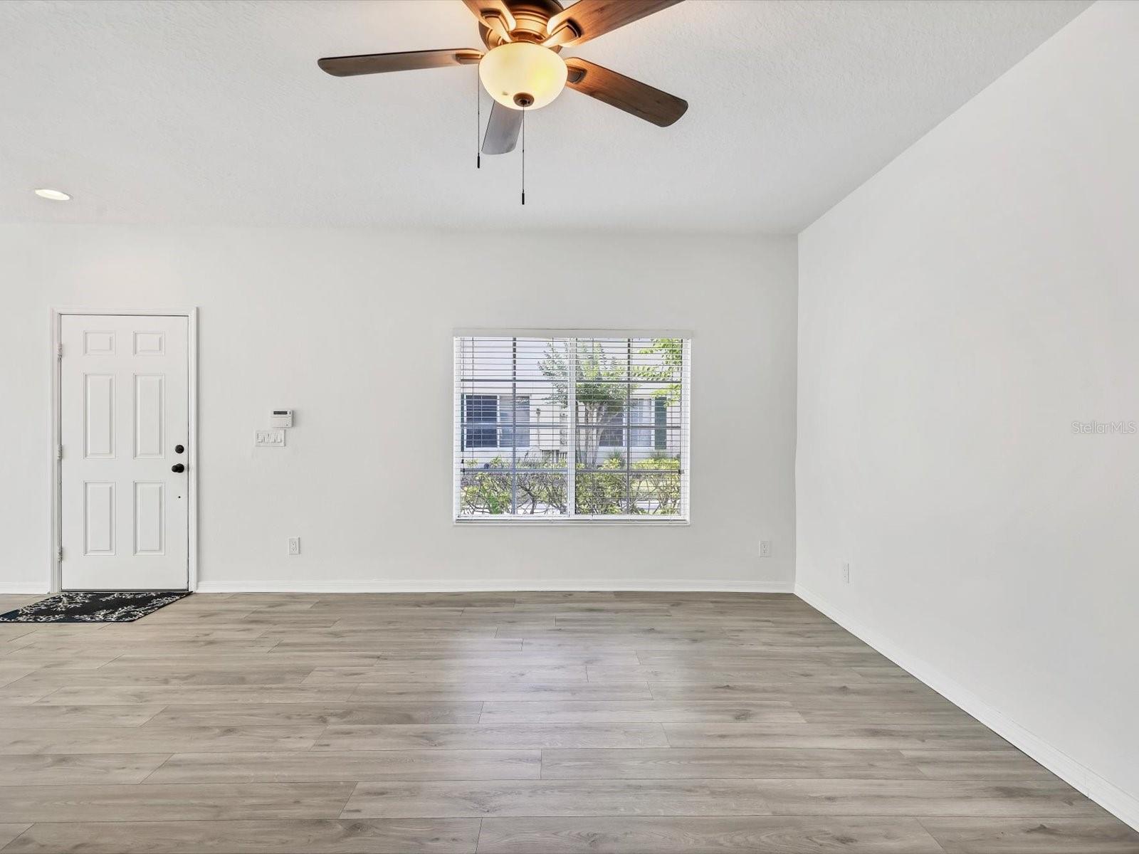 Image 17 of 33 For 262 Cape Harbour Loop 101