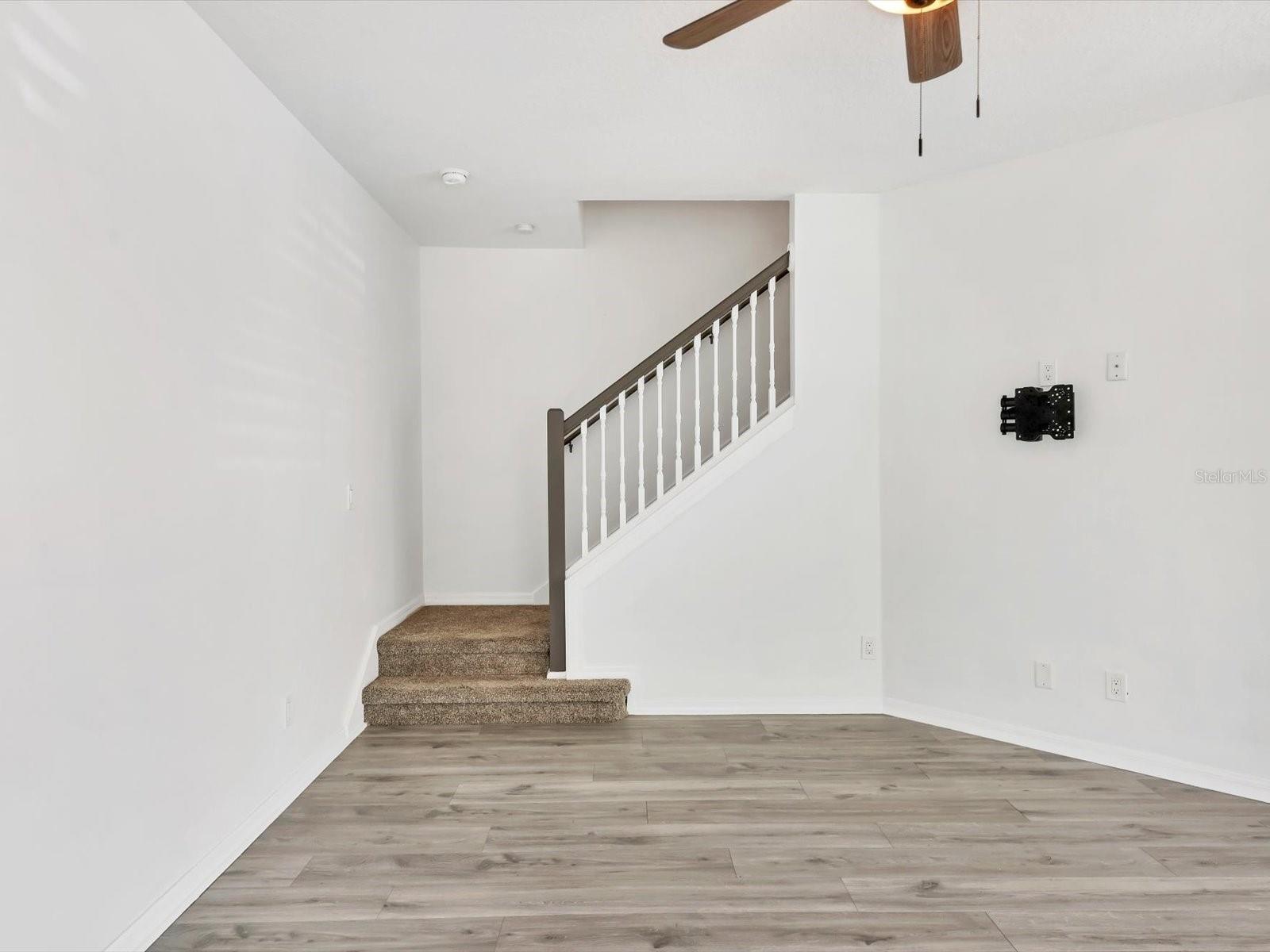 Image 19 of 33 For 262 Cape Harbour Loop 101