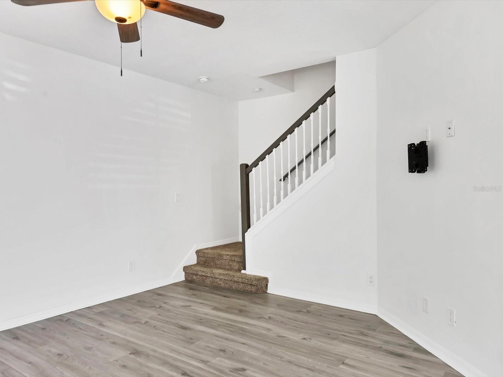 Image 20 of 33 For 262 Cape Harbour Loop 101