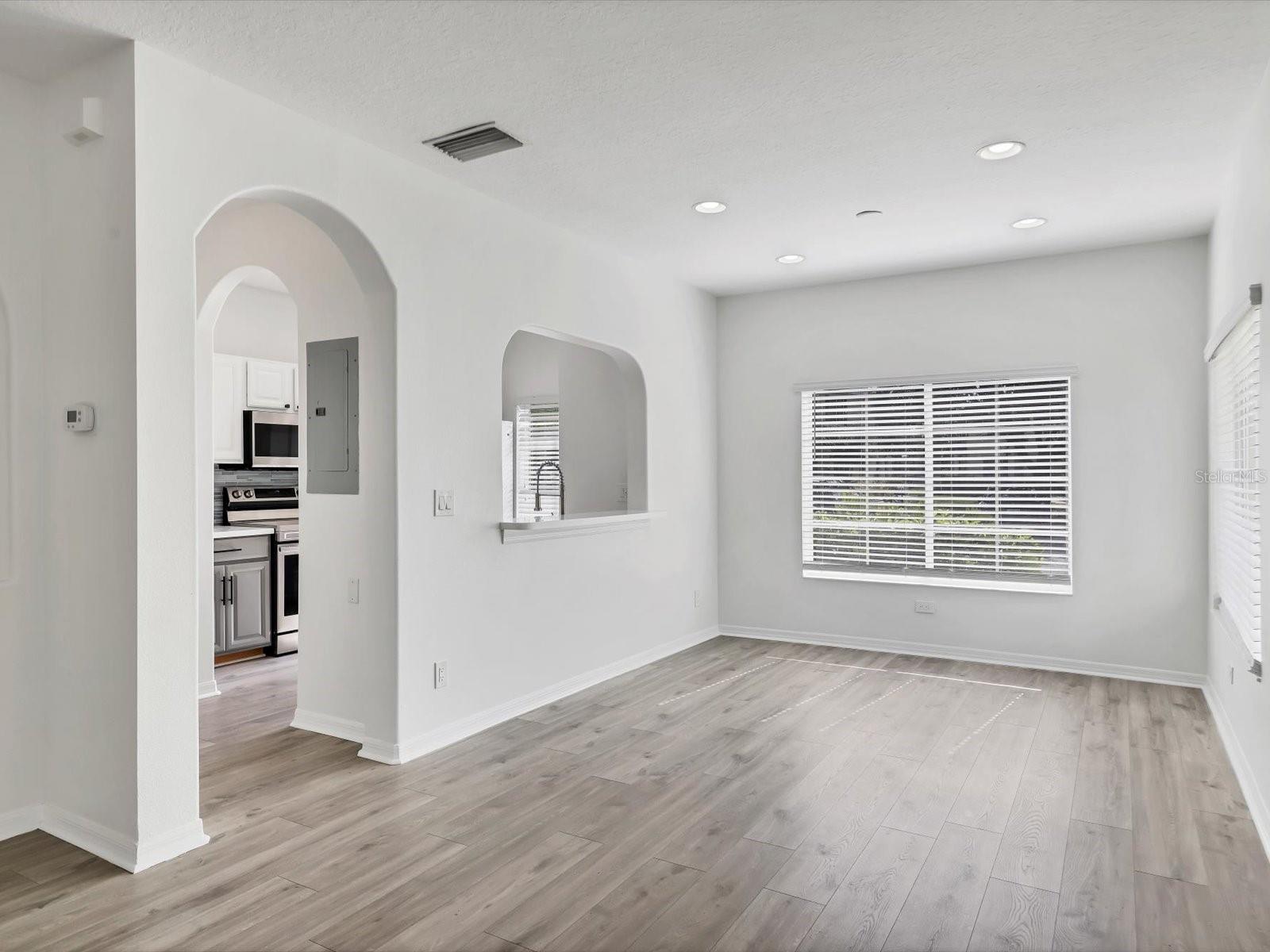 Image 7 of 33 For 262 Cape Harbour Loop 101