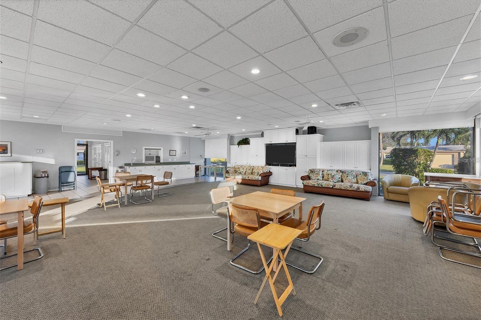 Image 32 of 34 For 19 Whispering Sands Drive 106