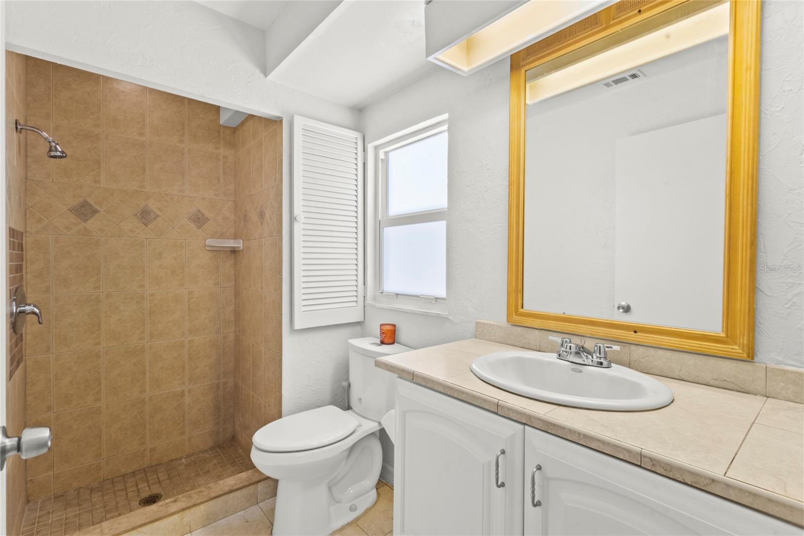 Image 17 of 45 For 4848 Camphor Avenue