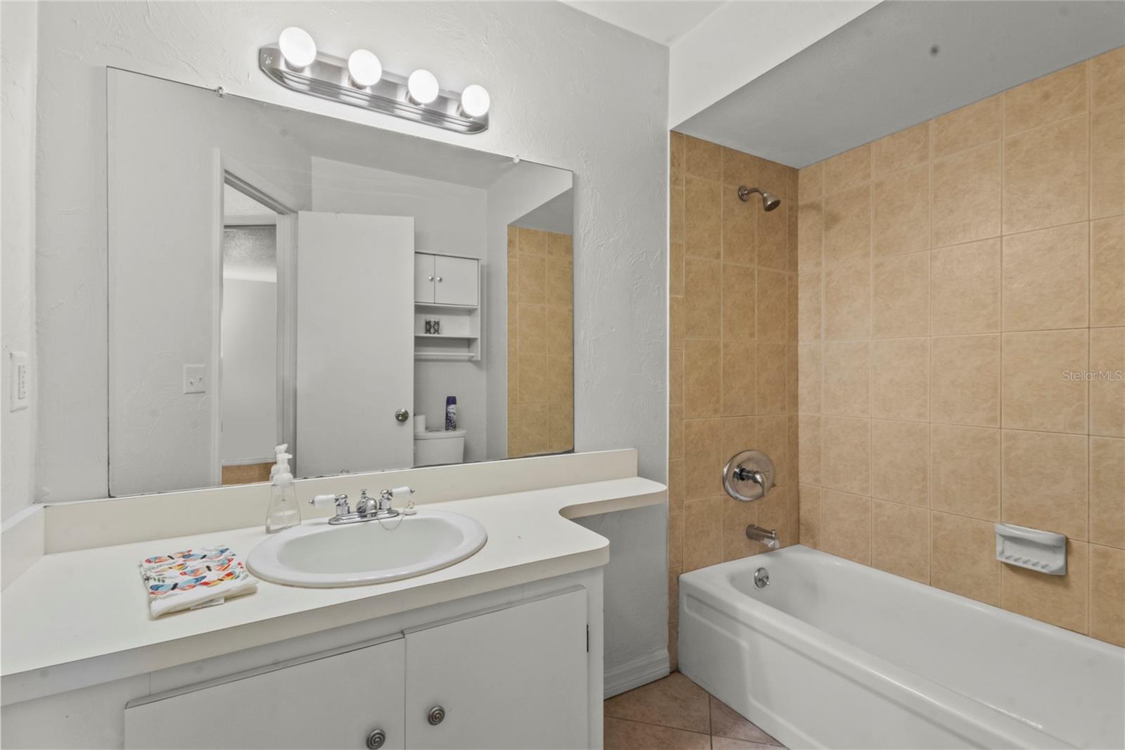 Image 22 of 45 For 4848 Camphor Avenue