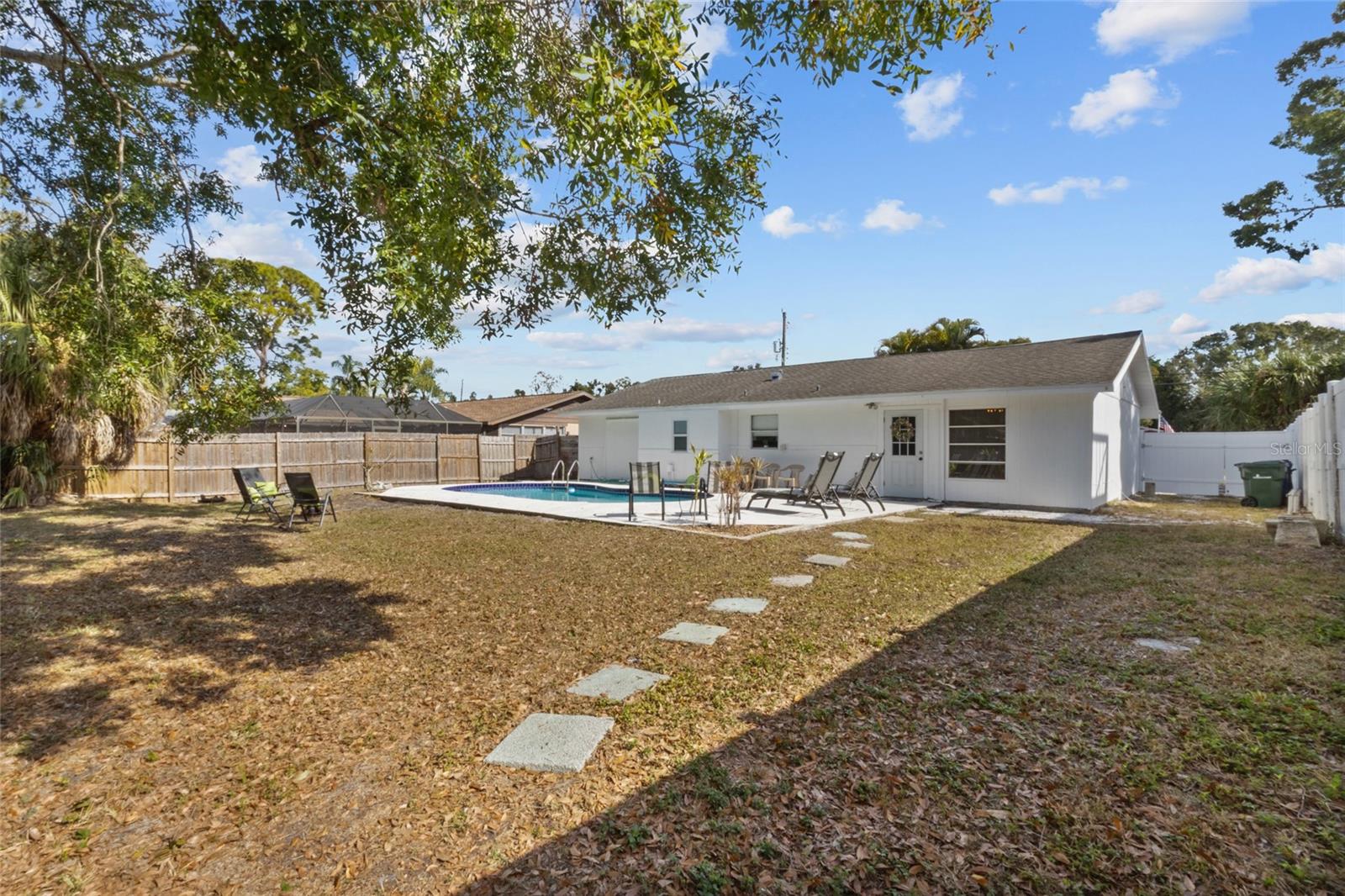 Image 25 of 45 For 4848 Camphor Avenue