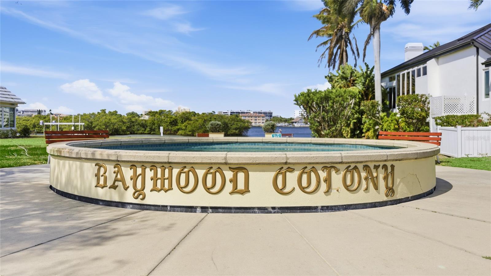 Image 30 of 43 For 5915 Tidewood Avenue 4