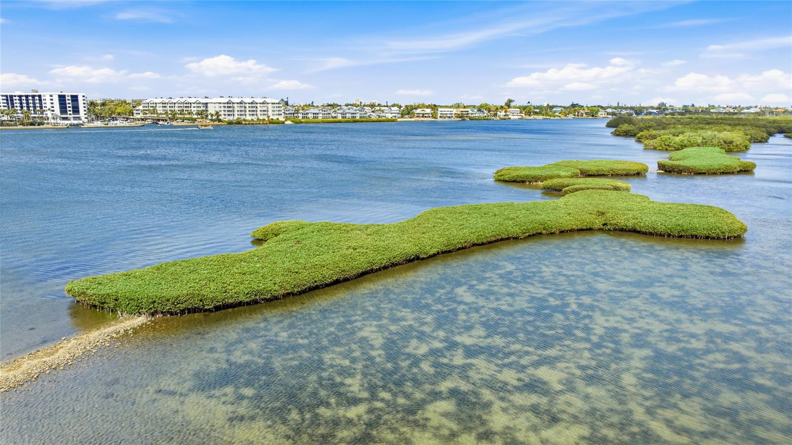 Image 40 of 43 For 5915 Tidewood Avenue 4