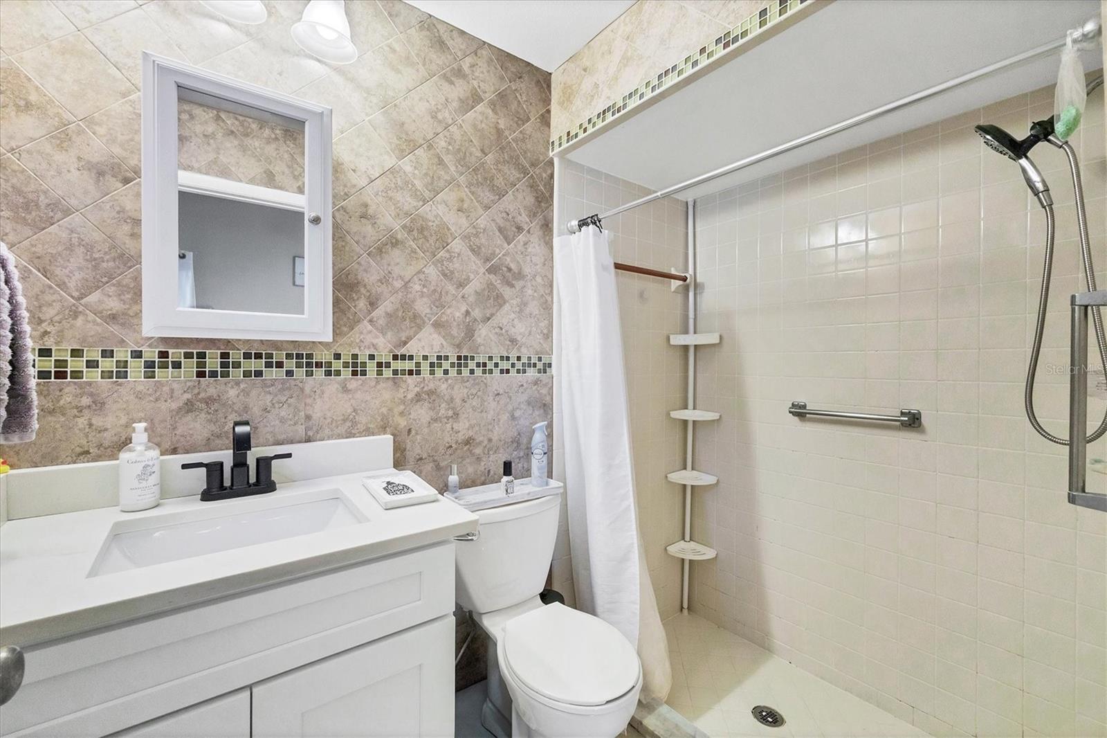 Image 16 of 38 For 4003 39th Street W