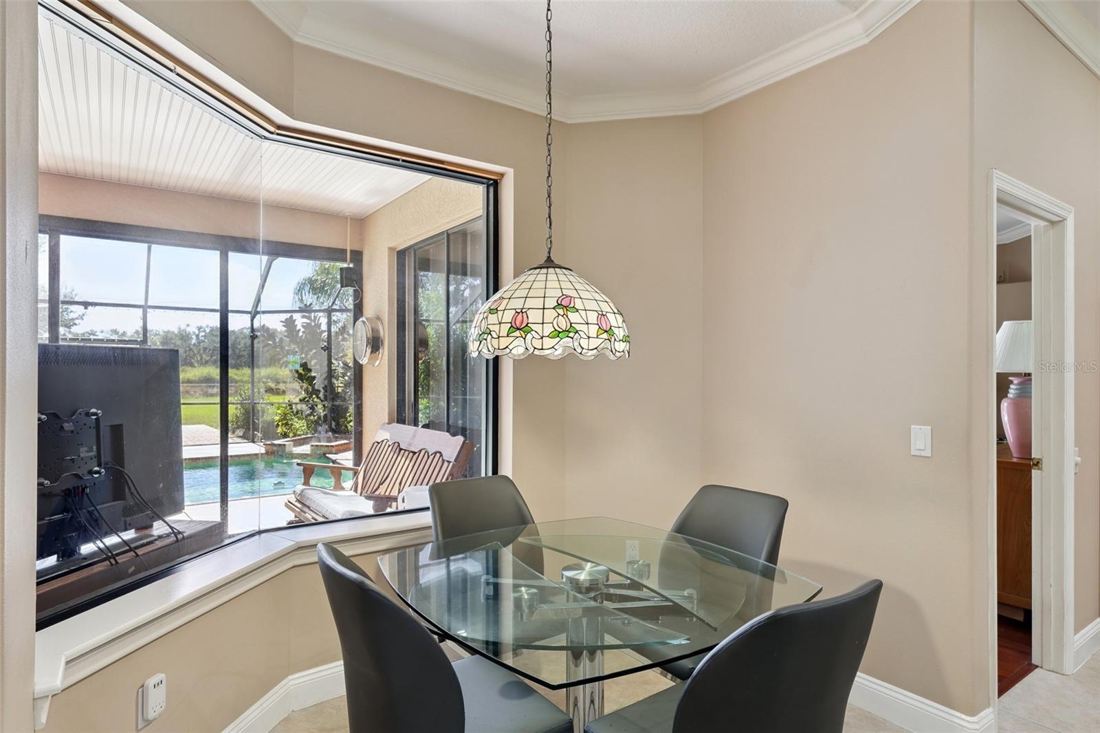 Image 15 of 34 For 2002 Palm View Road