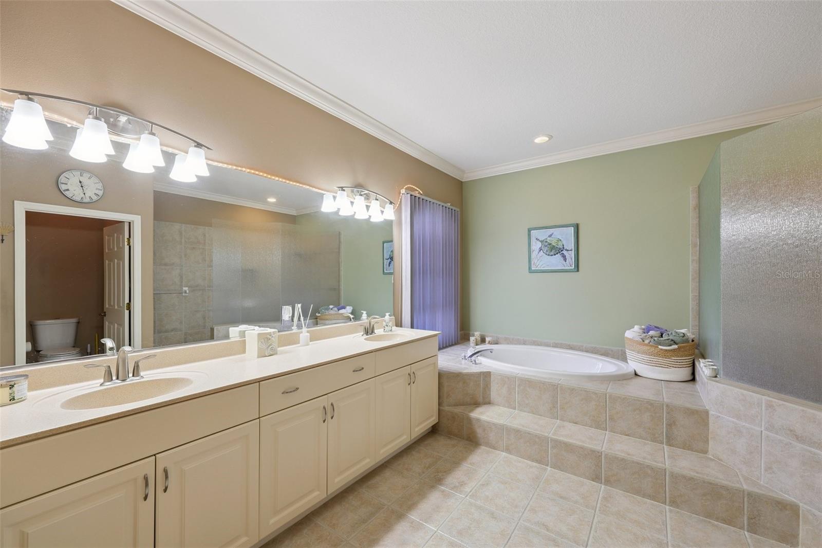 Image 22 of 34 For 2002 Palm View Road