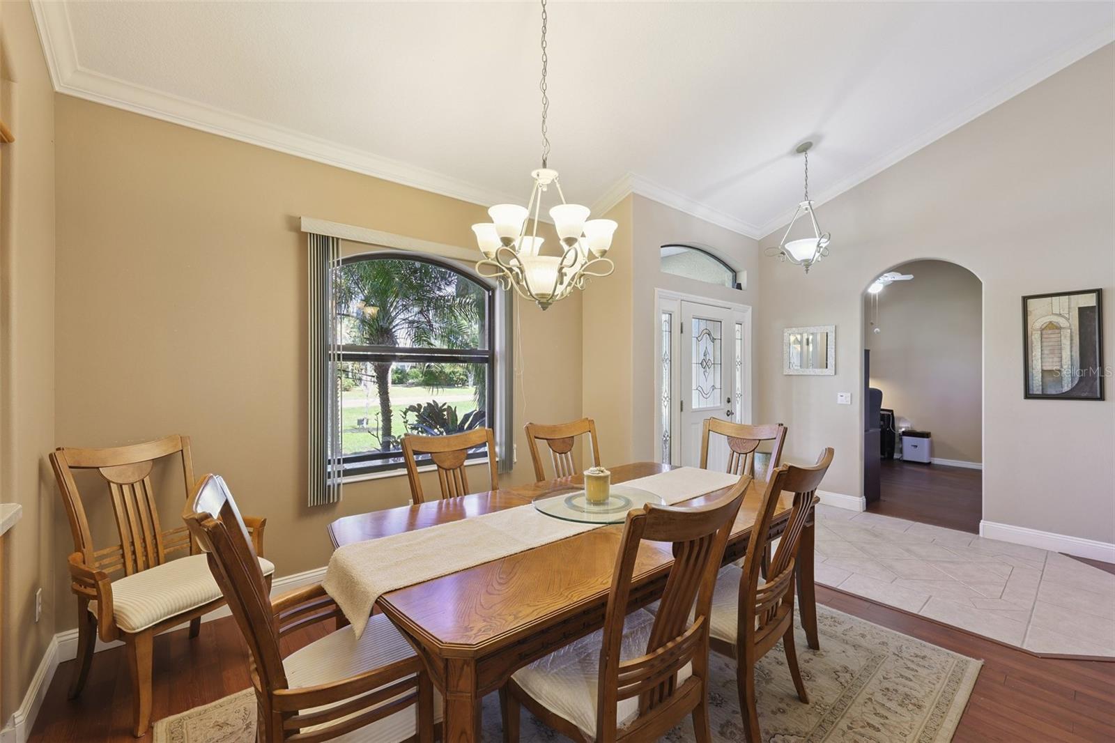 Image 4 of 34 For 2002 Palm View Road