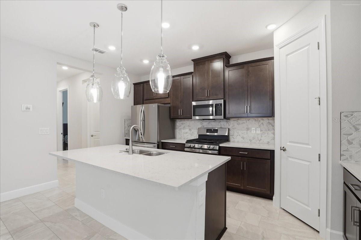 Image 6 of 68 For 5237 Savino Circle