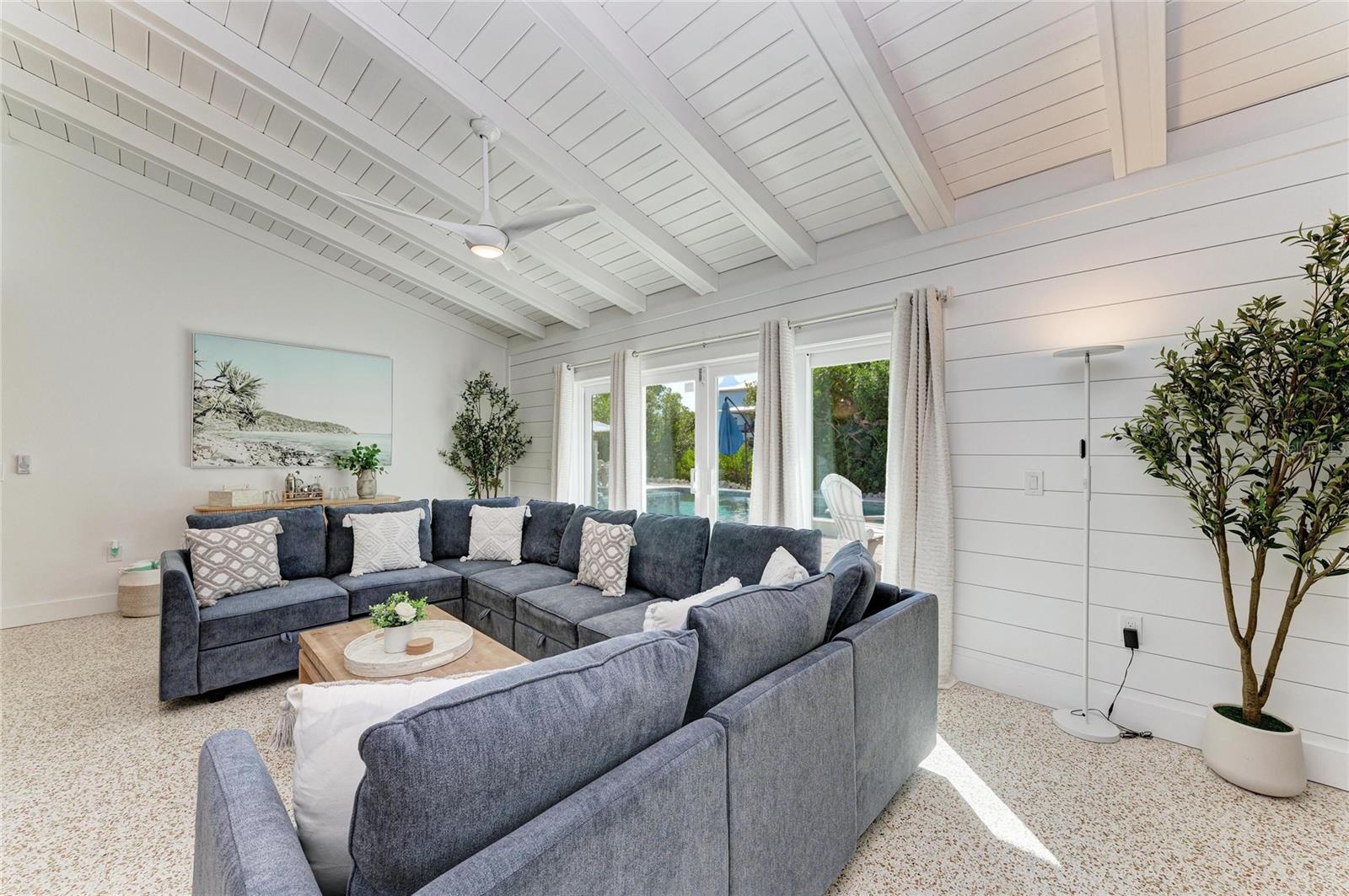 Image 33 of 69 For 115 Los Cedros Drive