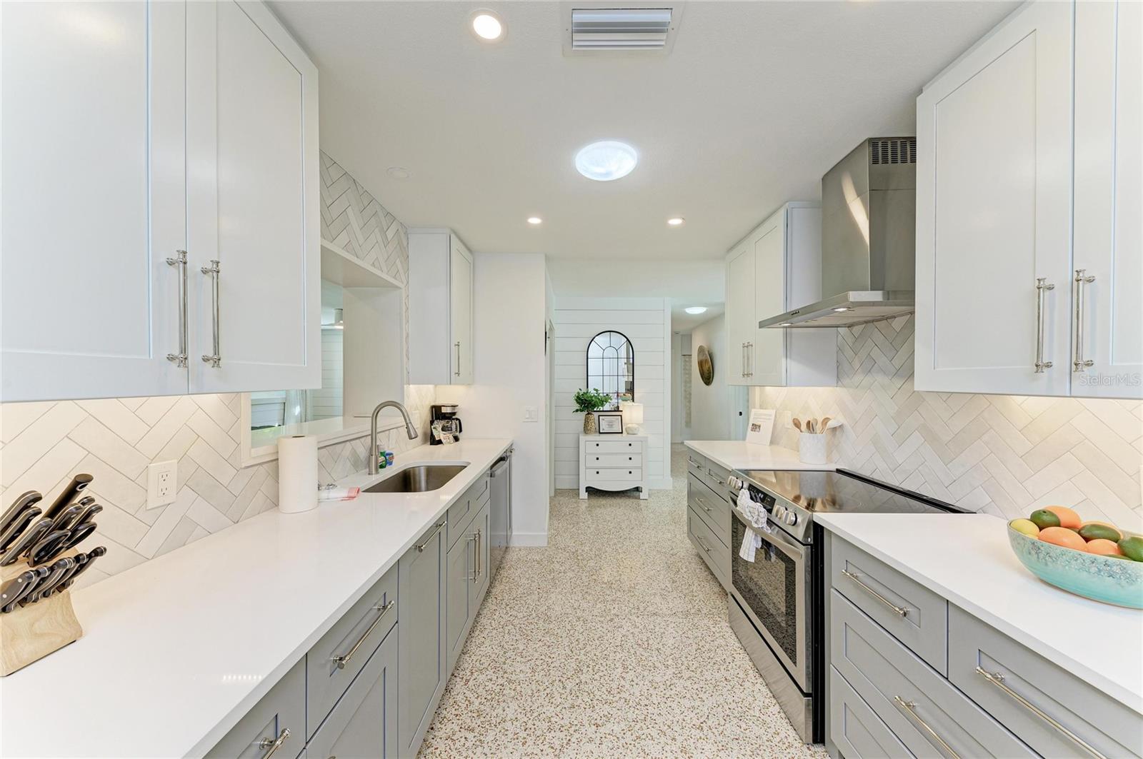 Image 38 of 69 For 115 Los Cedros Drive