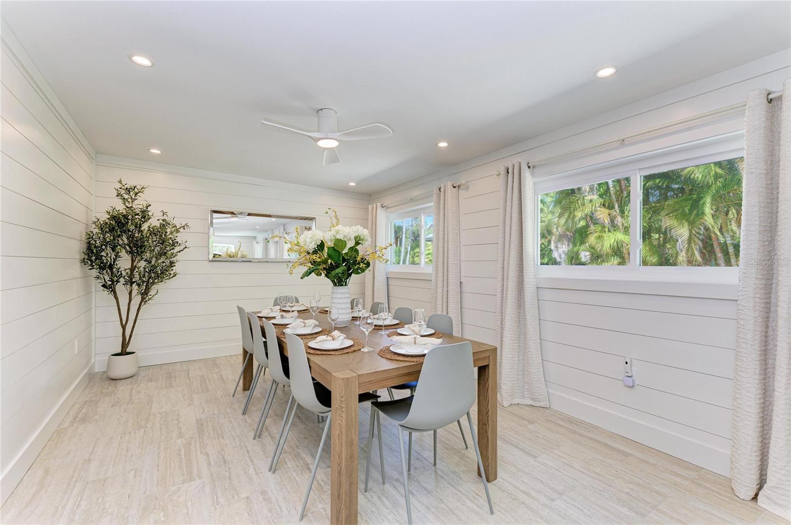 Image 48 of 69 For 115 Los Cedros Drive