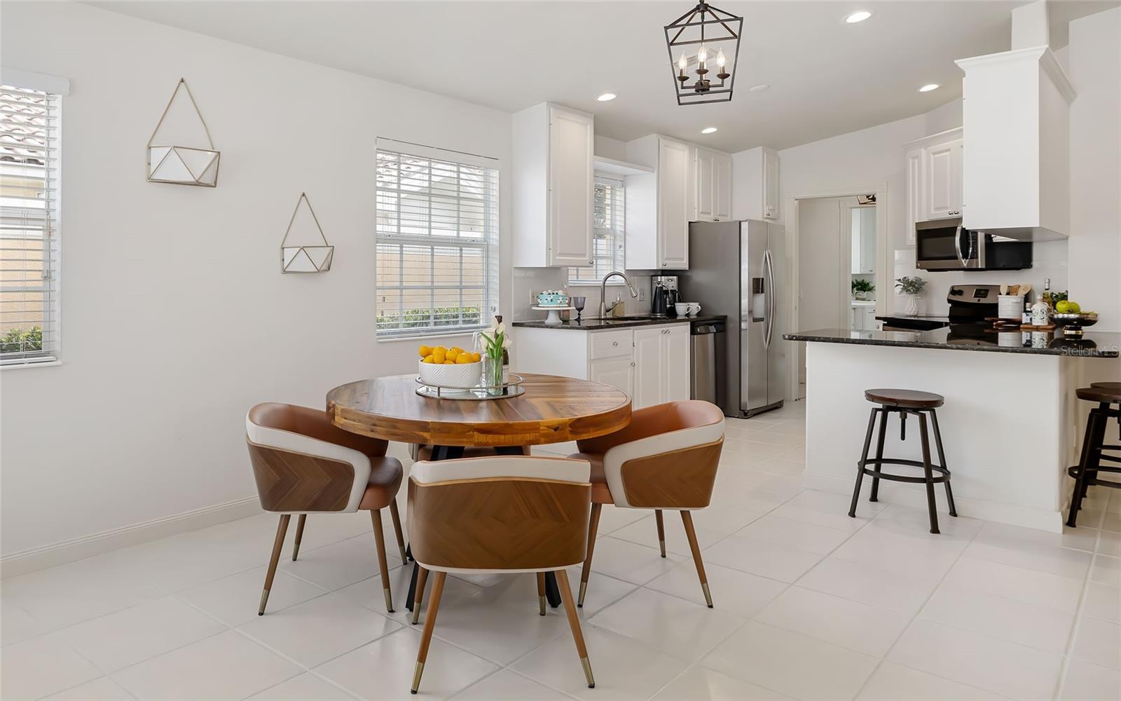 Image 16 of 50 For 5575 Modena Place