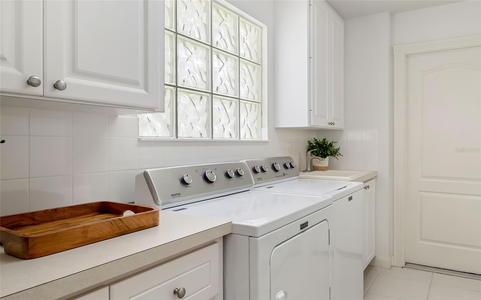 Image 25 of 50 For 5575 Modena Place