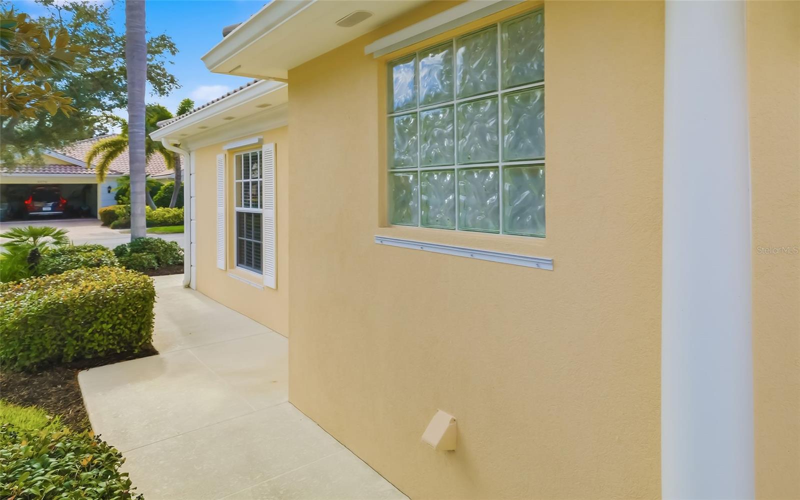 Image 4 of 50 For 5575 Modena Place