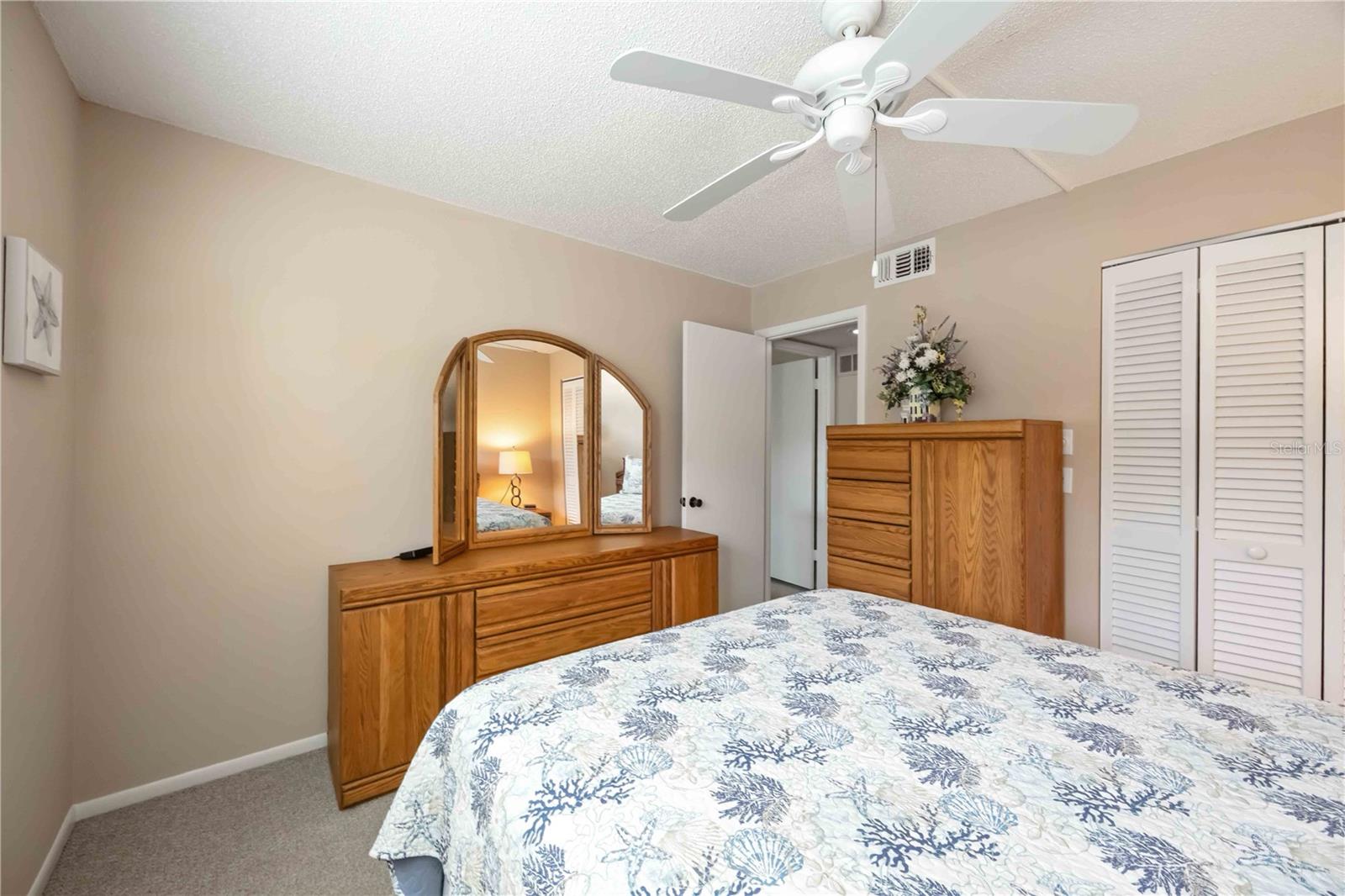 Image 21 of 44 For 2756 Clubhouse Drive 101