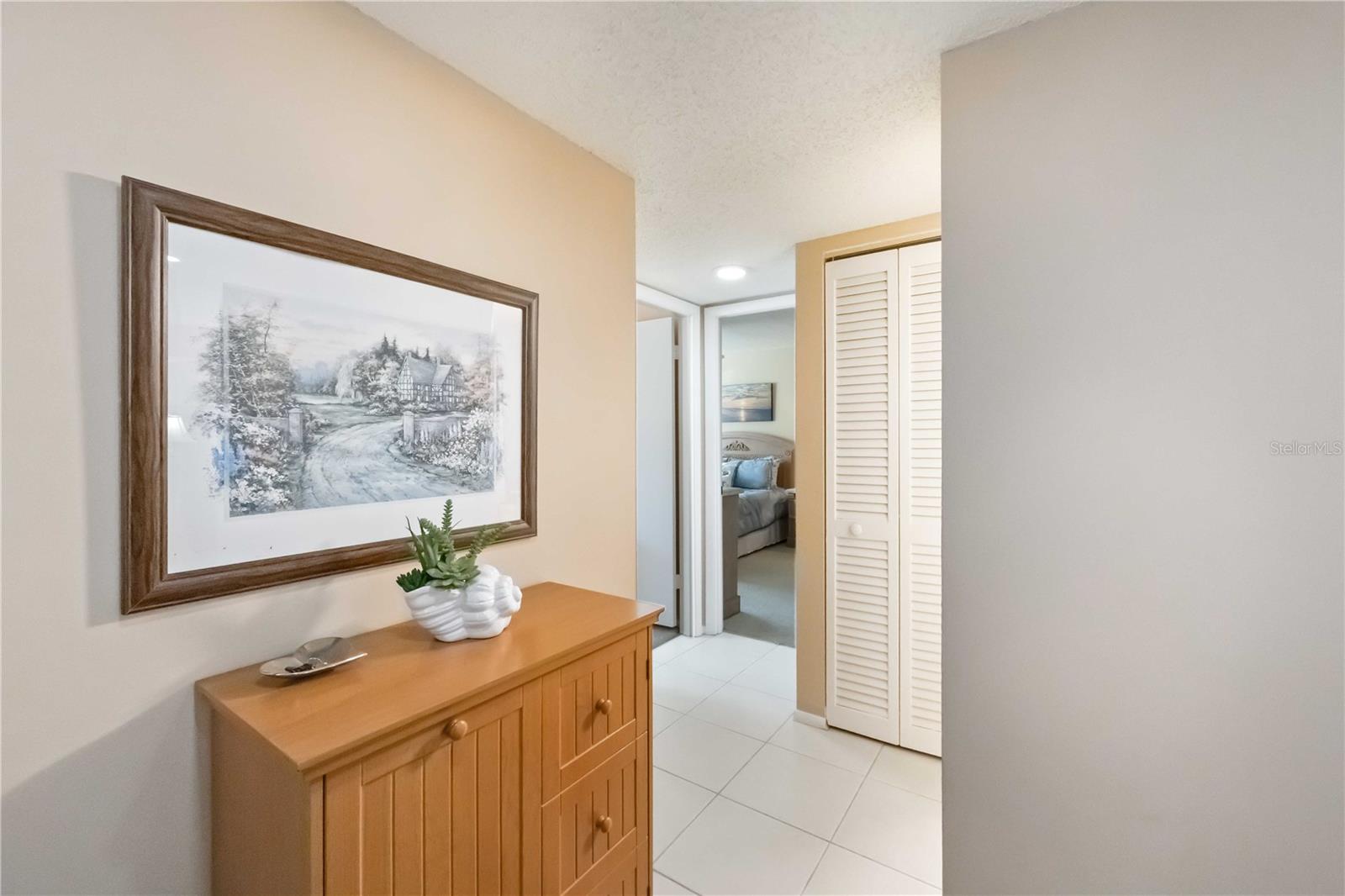 Image 4 of 44 For 2756 Clubhouse Drive 101