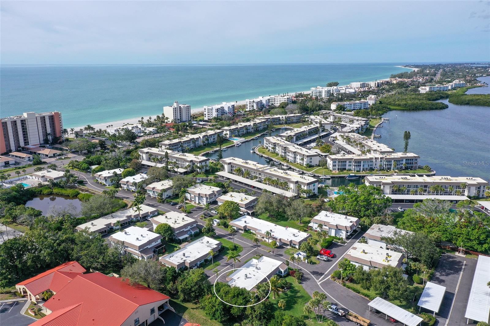 Image 30 of 66 For 576 Sutton Place