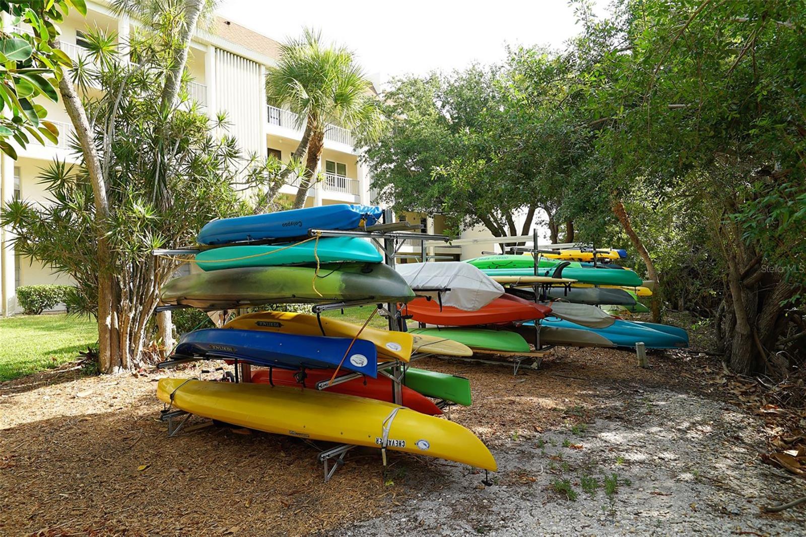 Image 44 of 66 For 576 Sutton Place