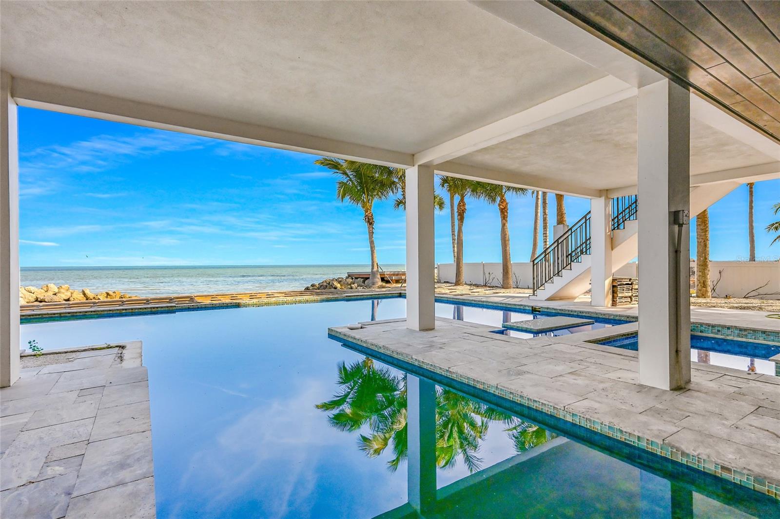 Image 13 of 100 For 832 Bay Boulevard A & B