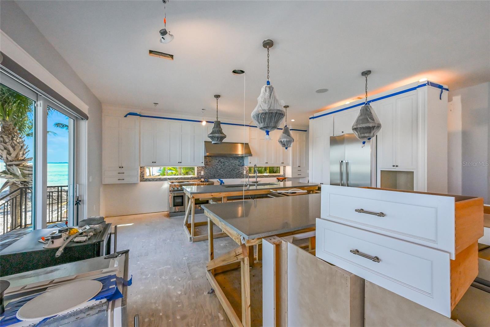 Image 23 of 100 For 832 Bay Boulevard A & B