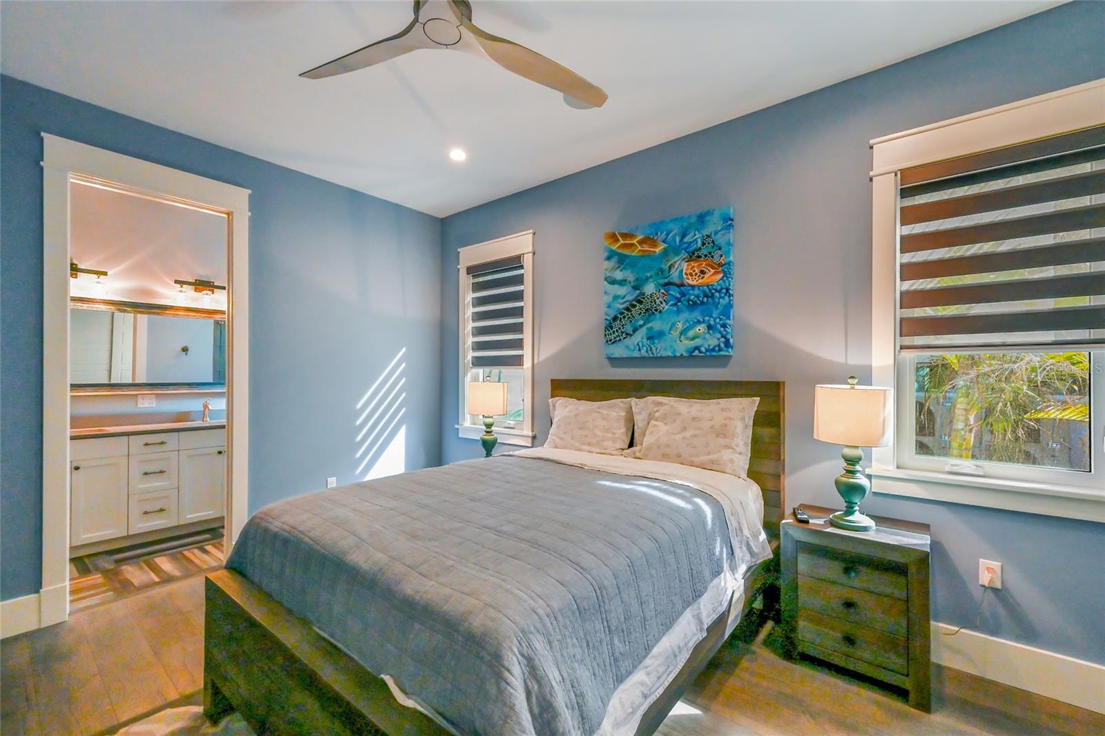 Image 34 of 100 For 832 Bay Boulevard A & B