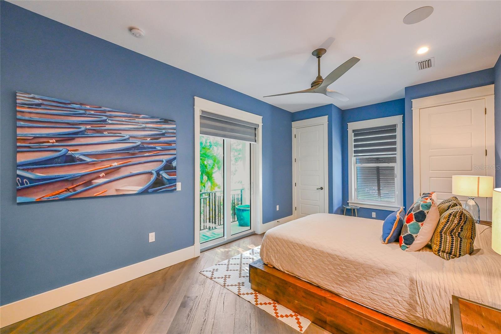 Image 37 of 100 For 832 Bay Boulevard A & B