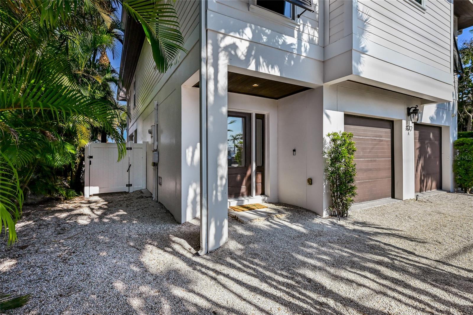 Image 58 of 100 For 832 Bay Boulevard A & B