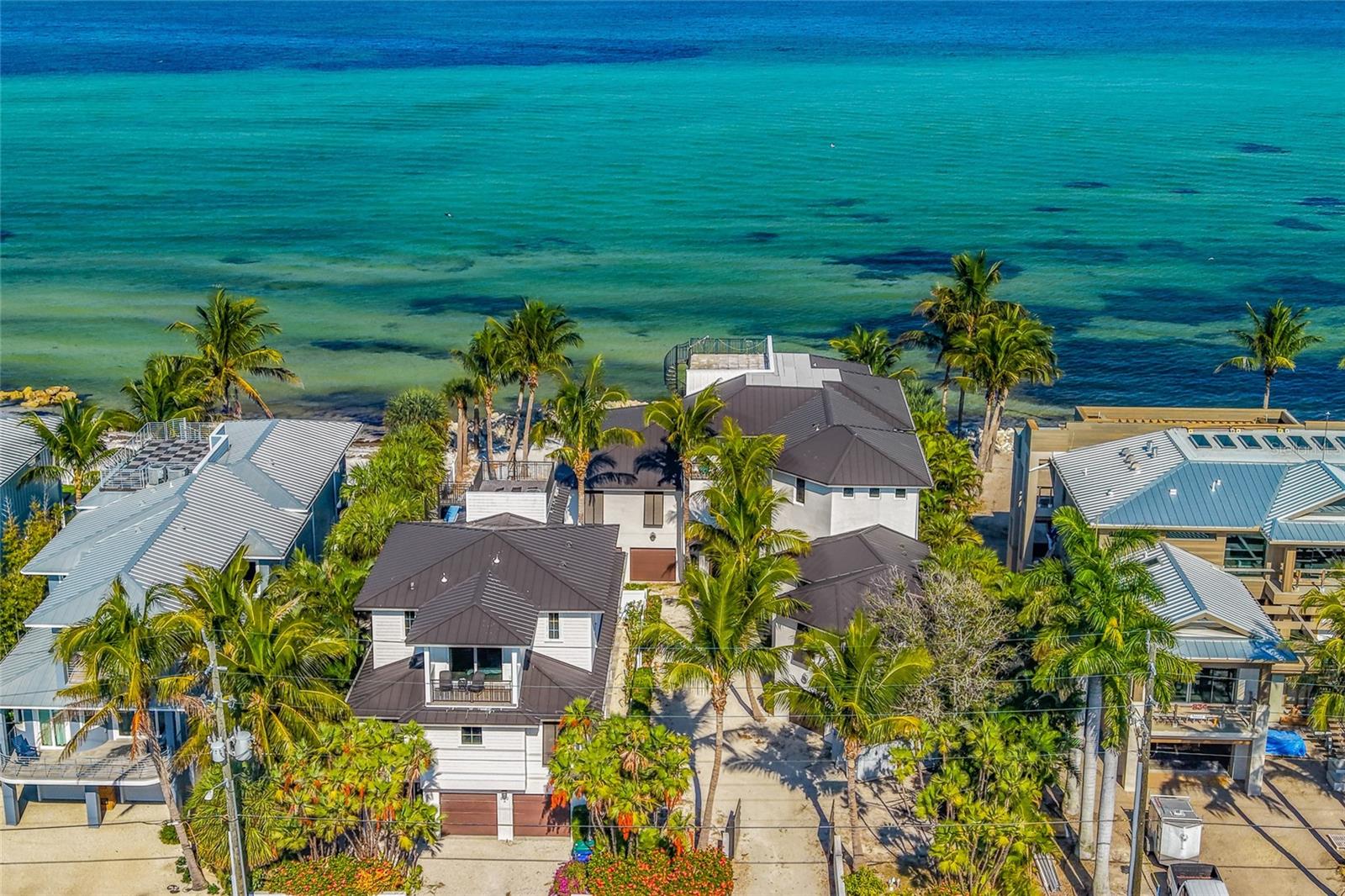 Image 6 of 100 For 832 Bay Boulevard A & B