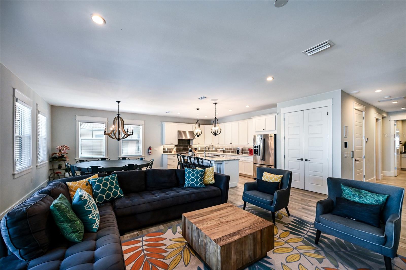 Image 65 of 100 For 832 Bay Boulevard A & B