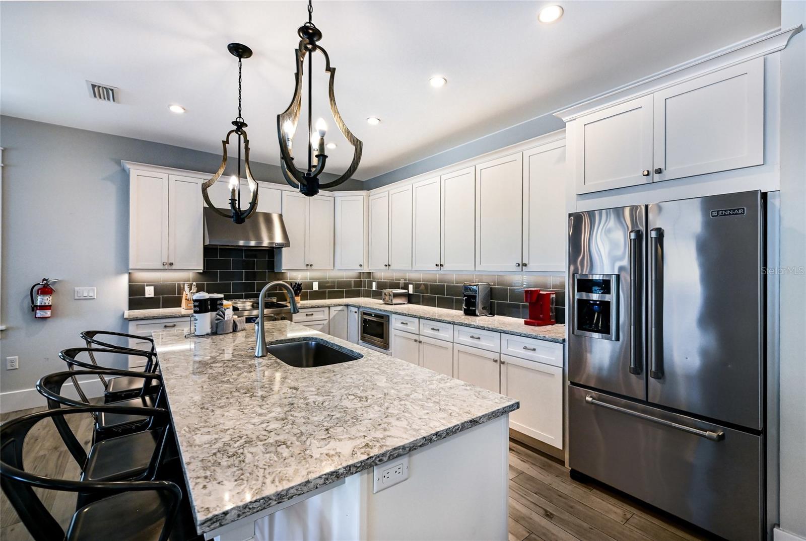 Image 66 of 100 For 832 Bay Boulevard A & B