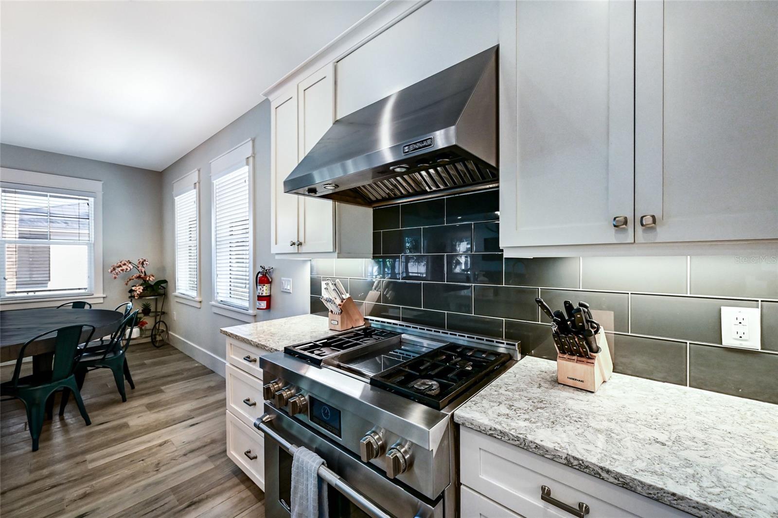 Image 70 of 100 For 832 Bay Boulevard A & B