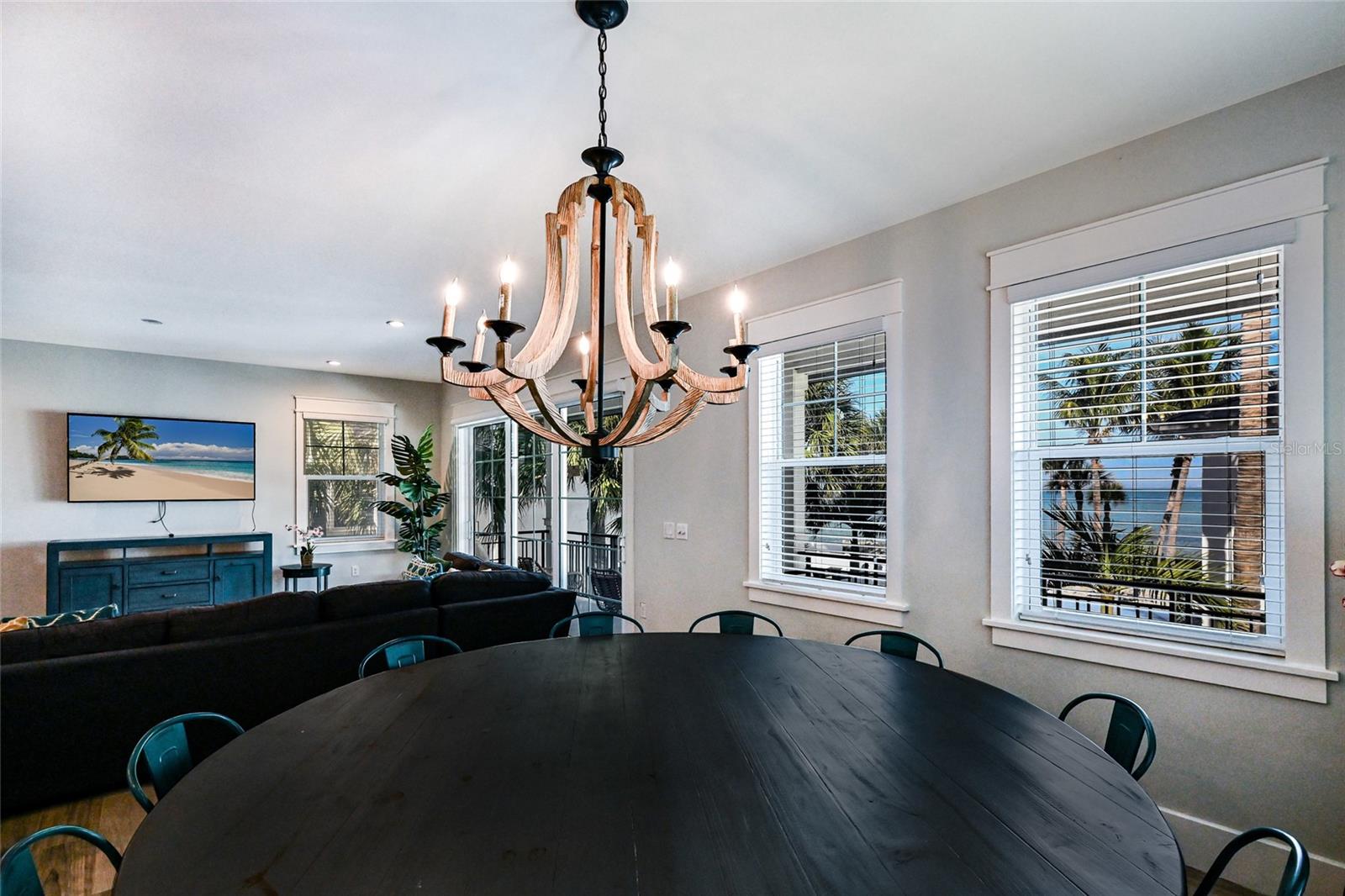 Image 72 of 100 For 832 Bay Boulevard A & B