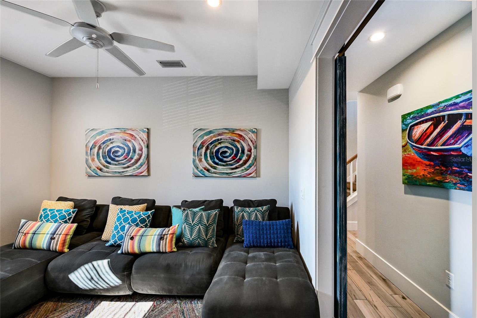 Image 75 of 100 For 832 Bay Boulevard A & B