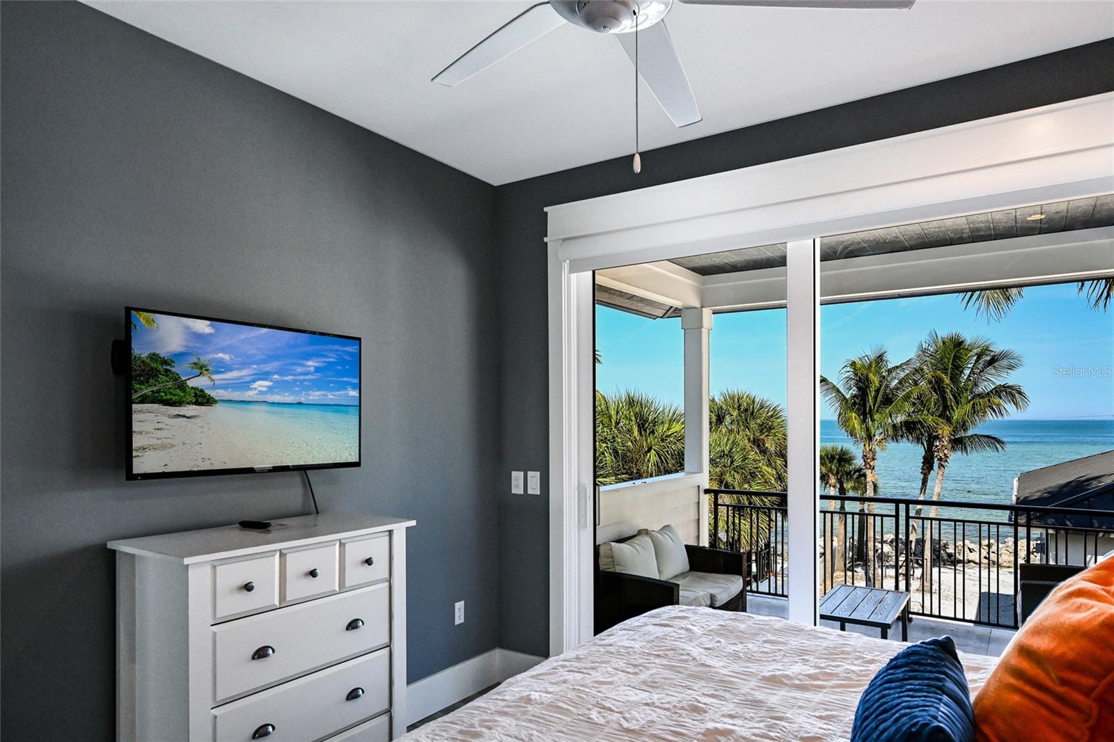 Image 89 of 100 For 832 Bay Boulevard A & B