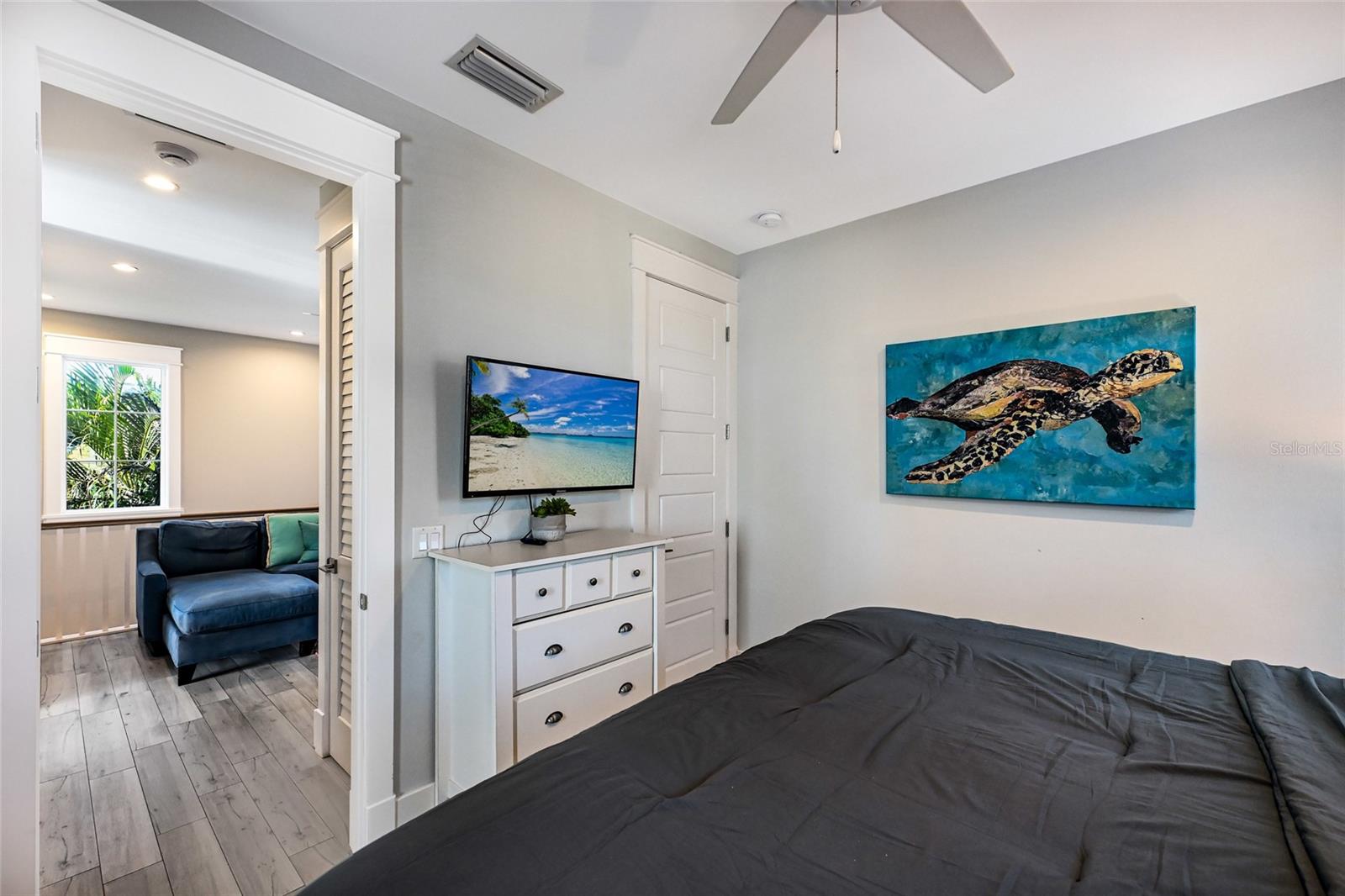 Image 98 of 100 For 832 Bay Boulevard A & B