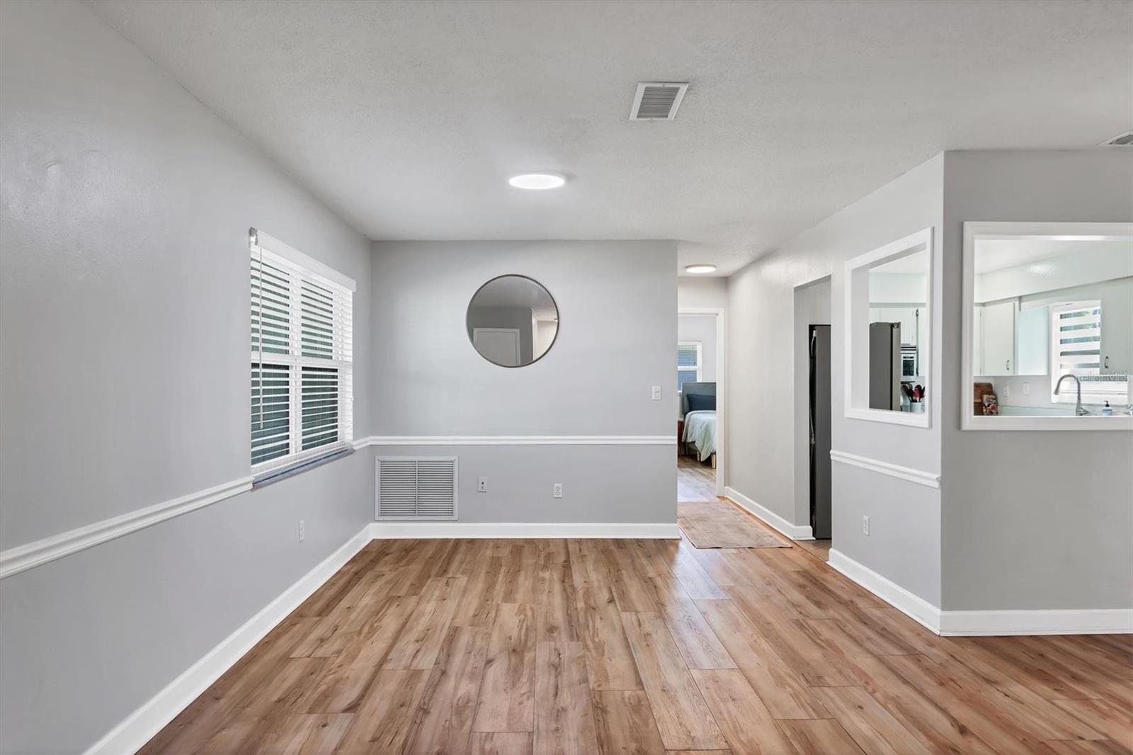 Image 26 of 44 For 2813 21st Avenue W