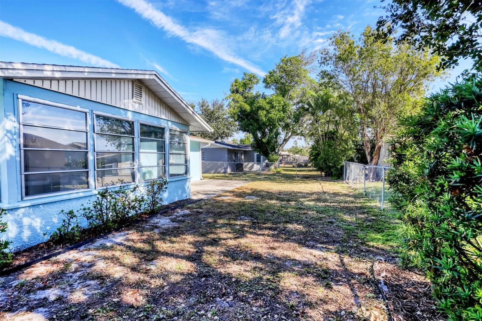 Image 35 of 44 For 2813 21st Avenue W