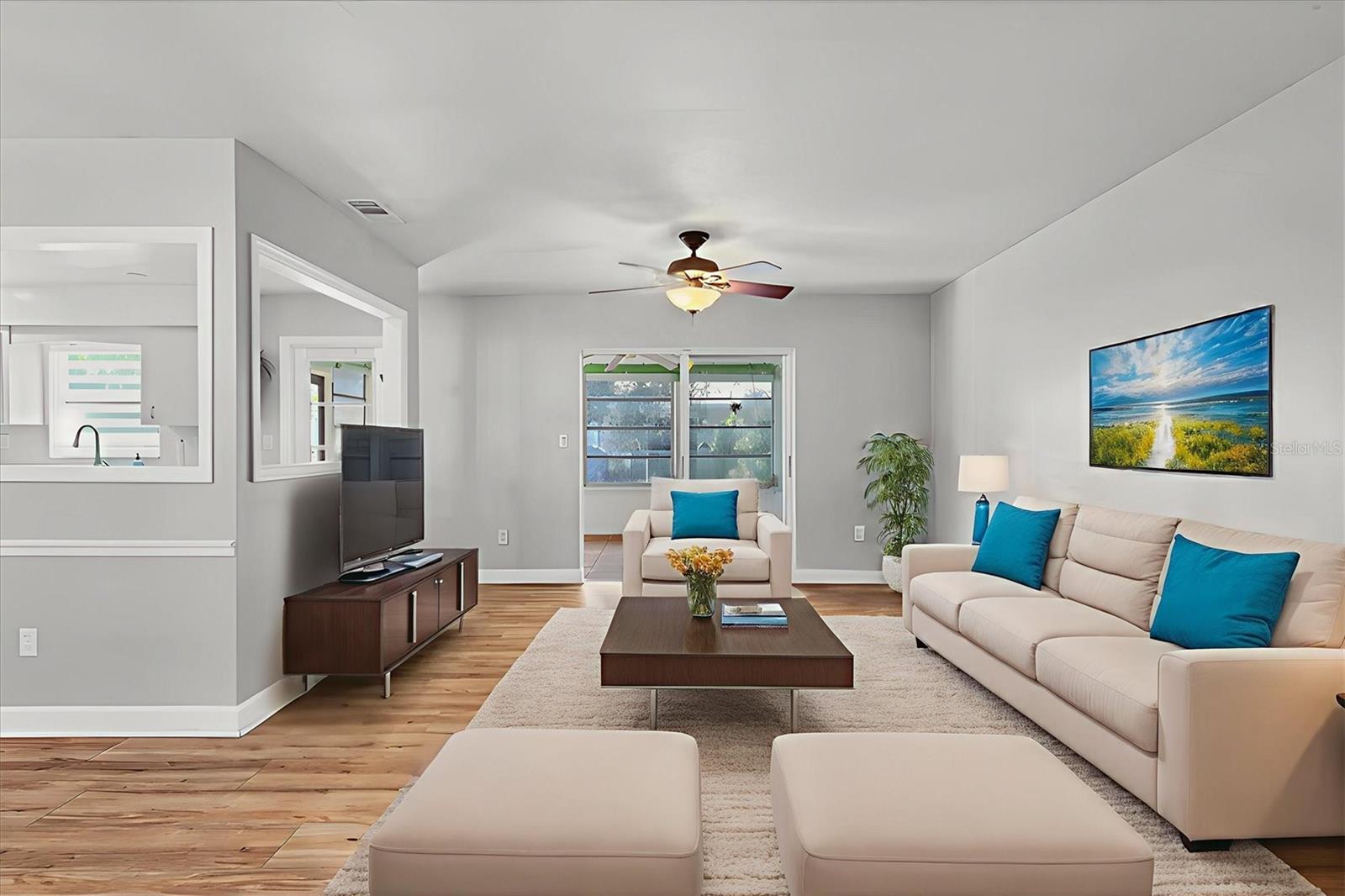 Image 8 of 44 For 2813 21st Avenue W