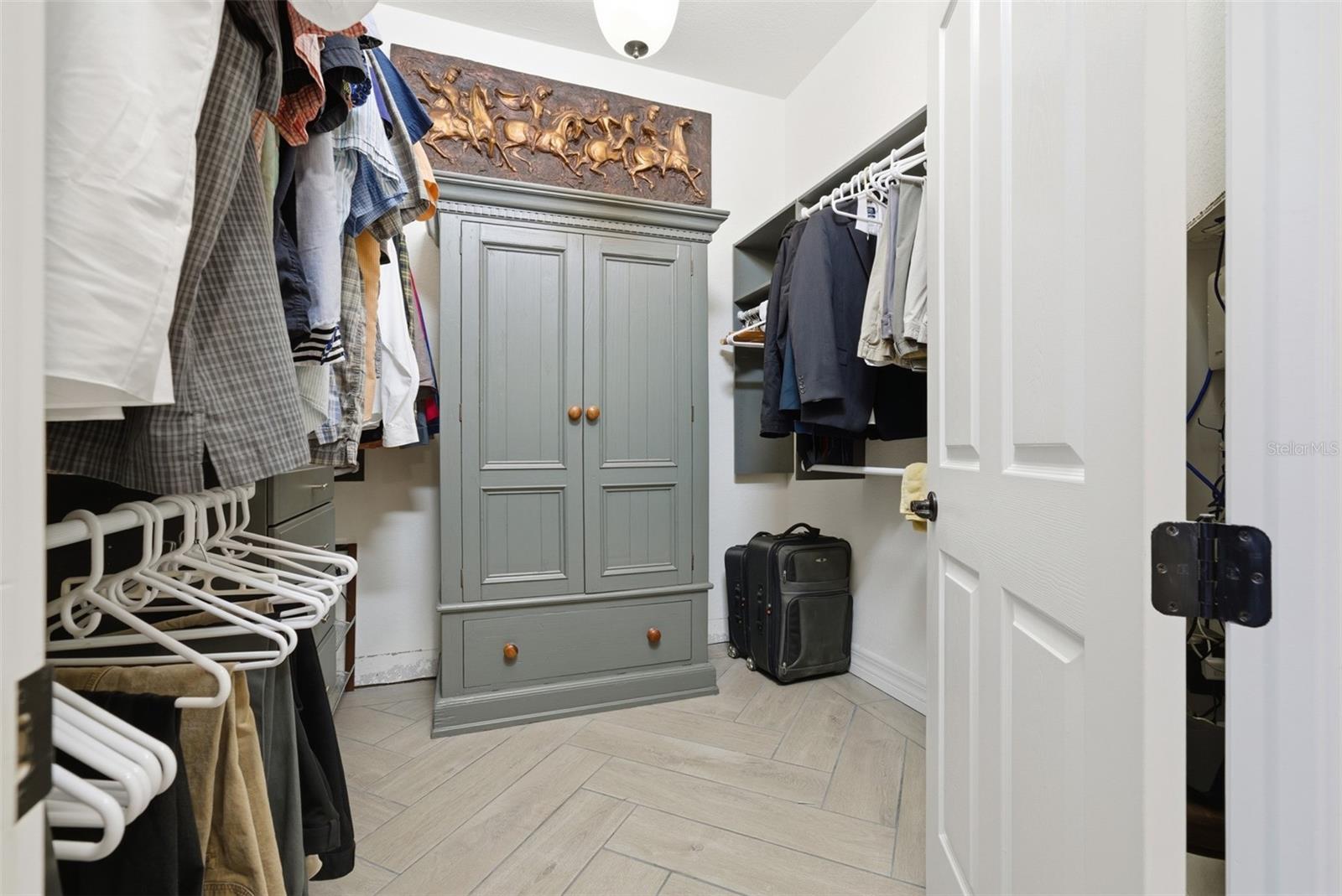 Image 18 of 75 For 20830 Valprato Court