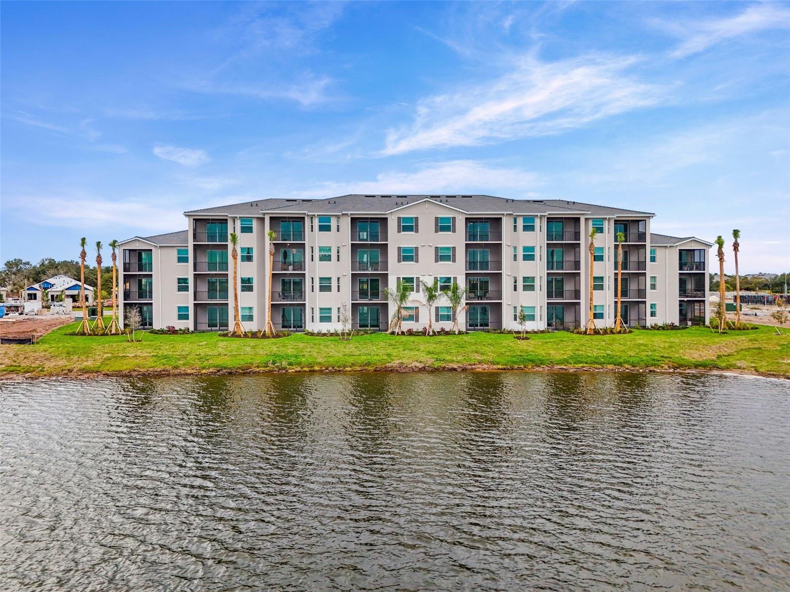 Image 28 of 37 For 19140 Scallop Loop 105