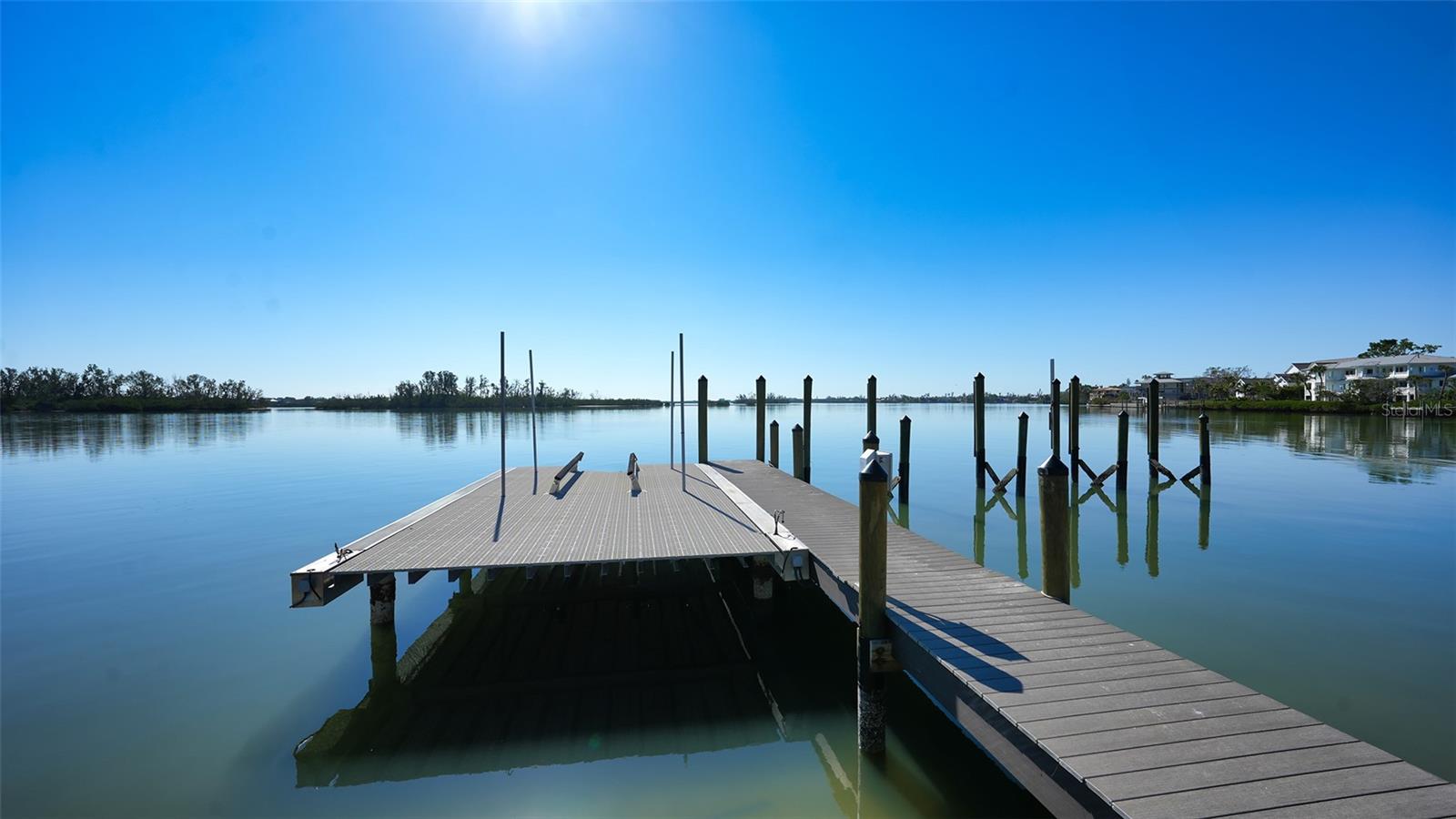 Image 14 of 33 For 684 Freeling Drive