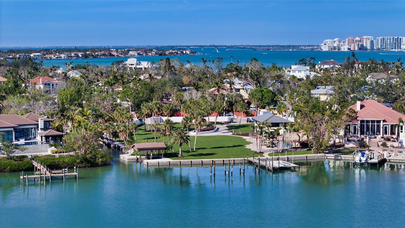 Image 3 of 33 For 684 Freeling Drive