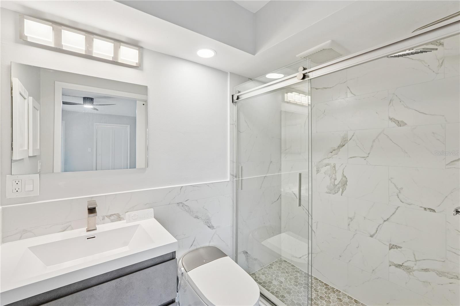 Image 36 of 69 For 6750 Gulf Of Mexico Drive 154