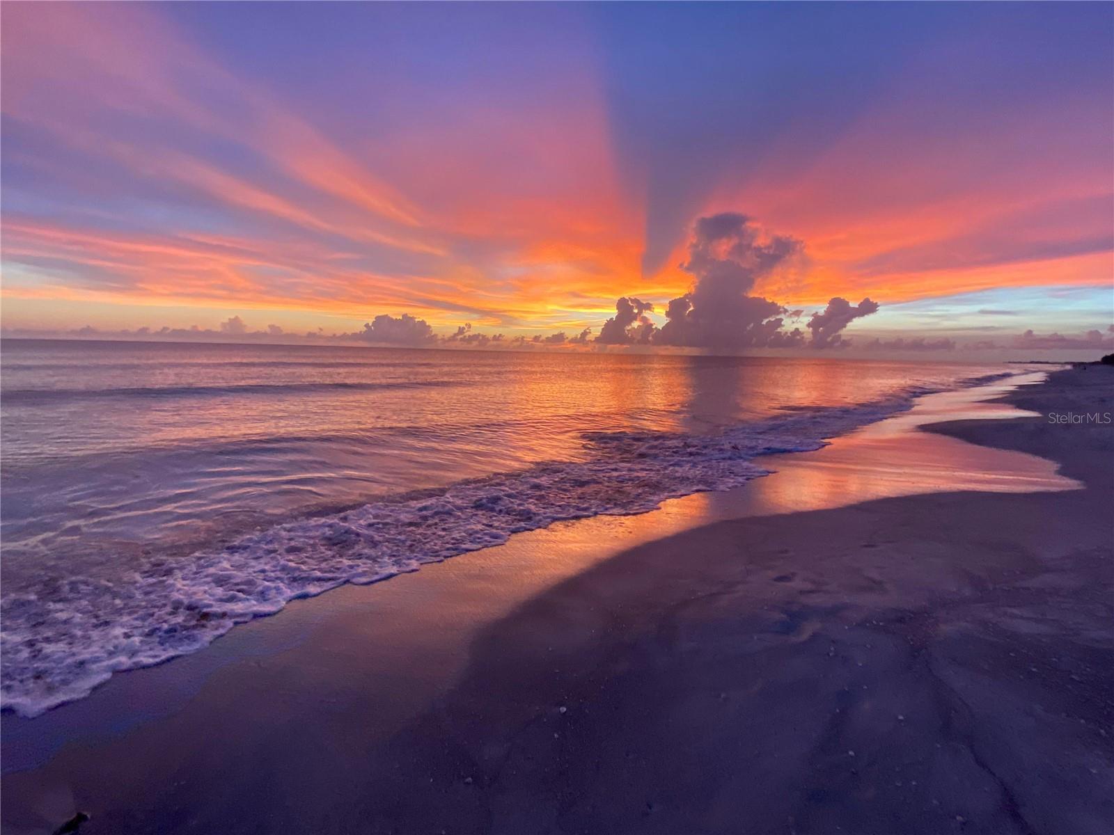 Image 9 of 69 For 6750 Gulf Of Mexico Drive 154