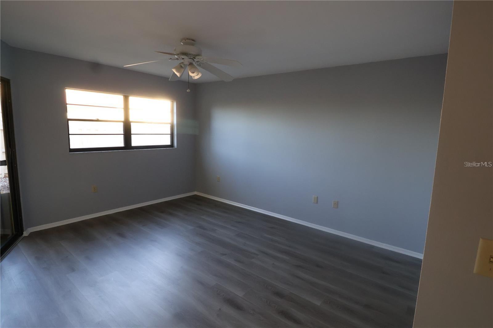 Image 8 of 10 For 2515 Bayshore Gardens Parkway 9