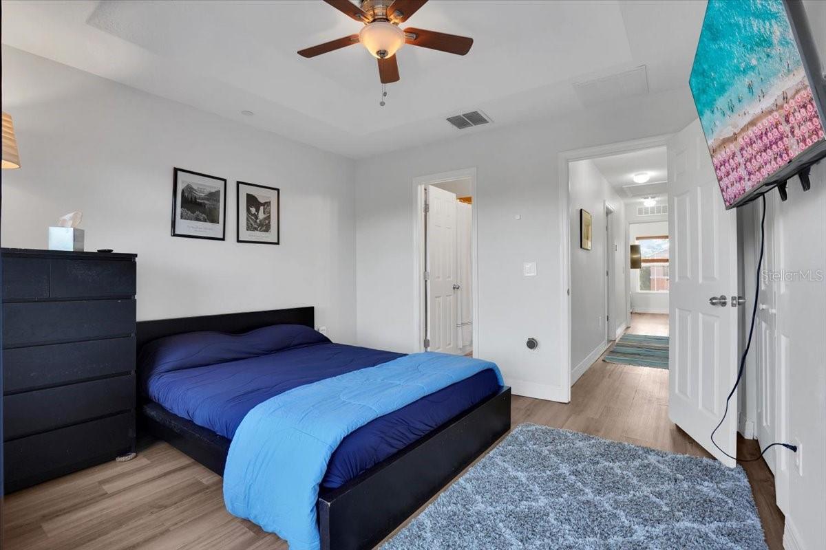 Image 17 of 28 For 9026 White Sage Loop