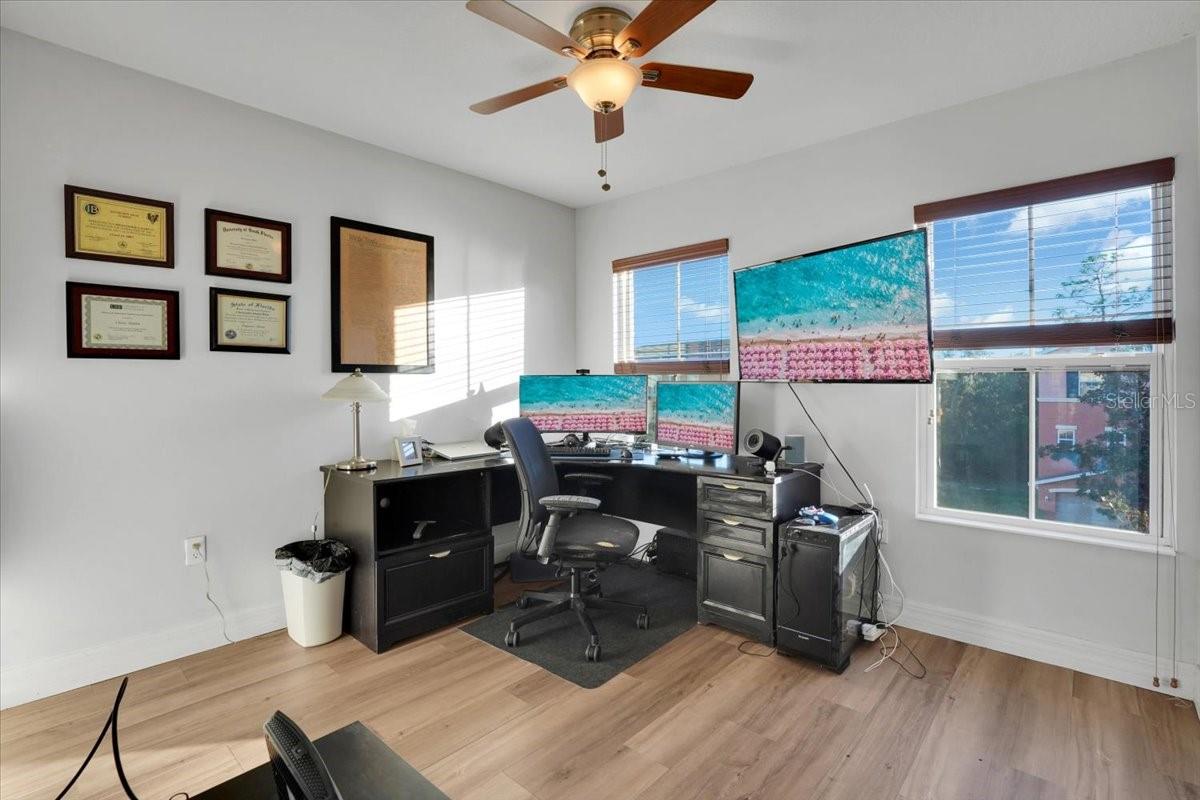 Image 22 of 28 For 9026 White Sage Loop